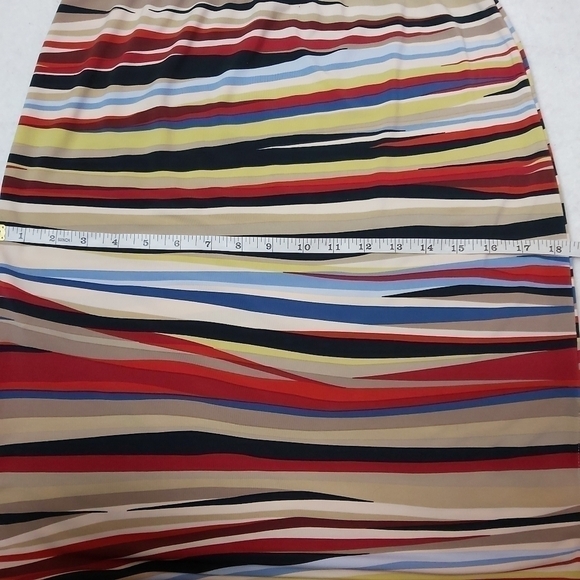 BCBGMAXAZRIA Striped Pencil skirt - Picture 7 of 9